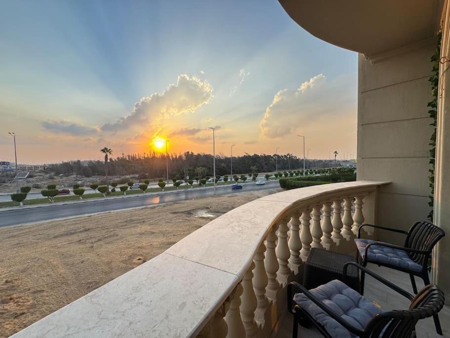 Luxury 3Br Apartment West Somid, Giza 6th of October City Exterior photo